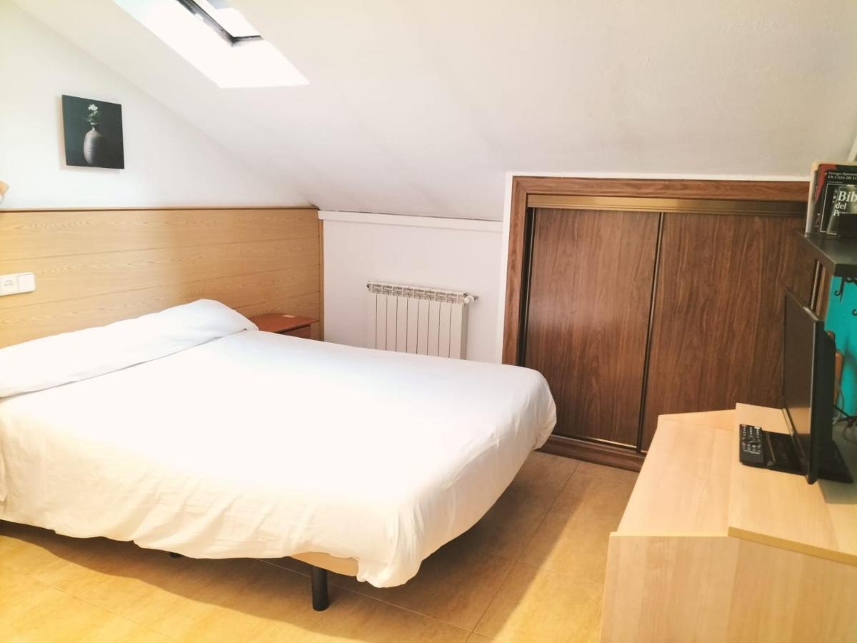 Hostal El Descanso マドリード エクステリア 写真