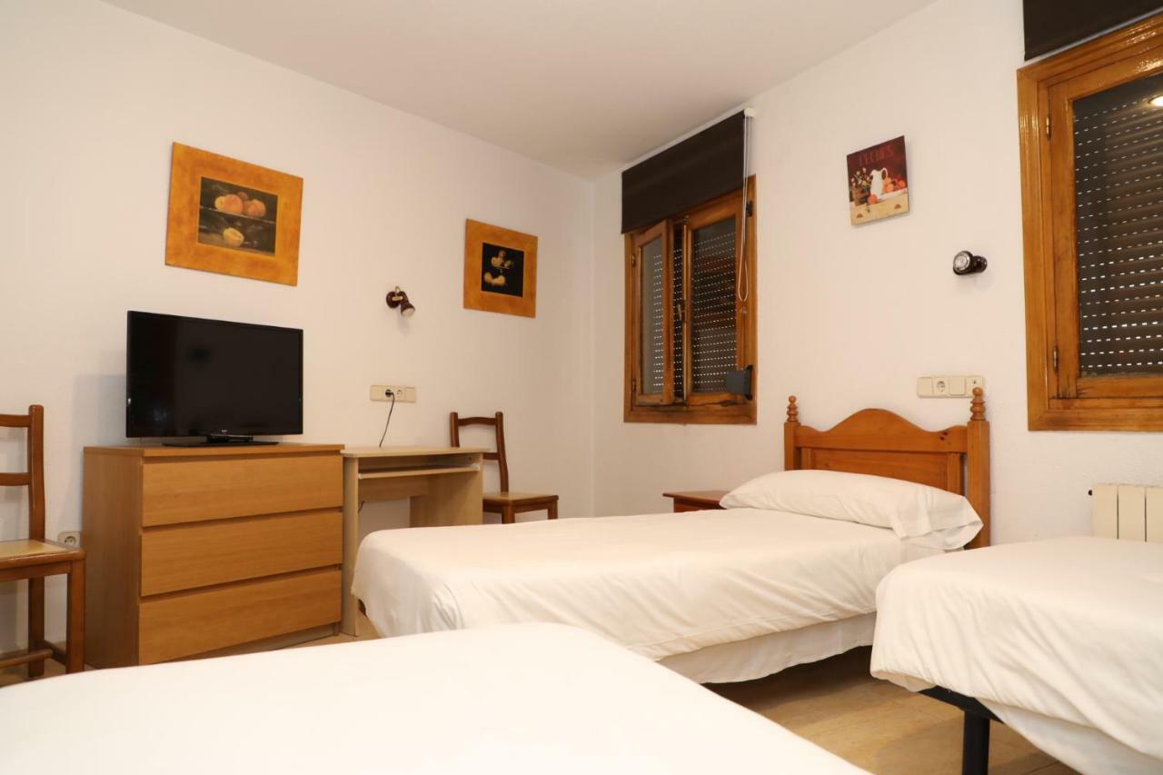 Hostal El Descanso マドリード エクステリア 写真